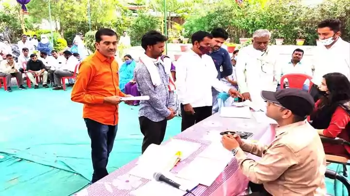 Collector Shri Garg visited Sirkamba, Jhadpa, Magarda, Jizgaon and Nakwara